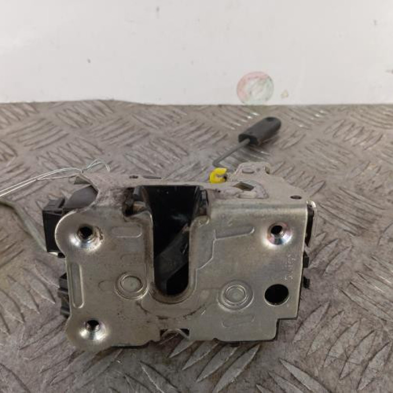 Serrure avant droit RENAULT MASTER 2