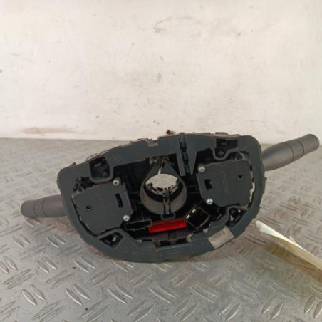 Com (Bloc Contacteur Tournant+Commodo Essuie Glace+Commodo Phare) RENAULT MEGANE 2
