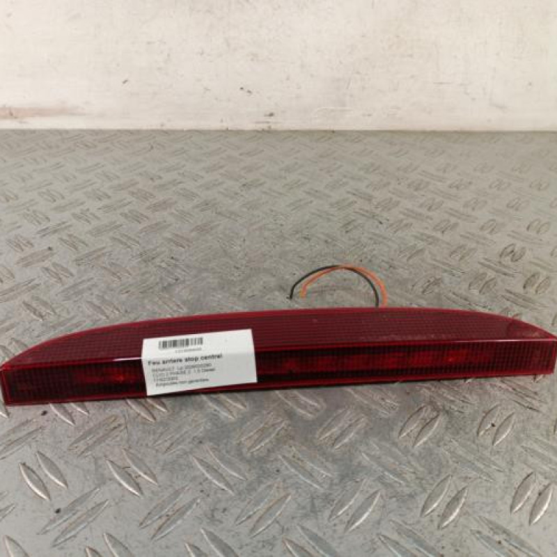 Feu arriere stop central RENAULT CLIO 2
