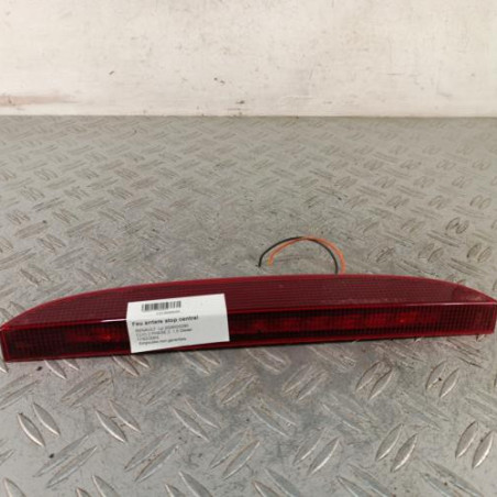 Feu arriere stop central RENAULT CLIO 2 Photo n°1