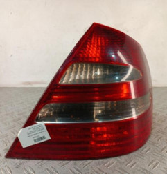 Feu arriere principal droit (feux) MERCEDES CLASSE E 211 Photo n°1