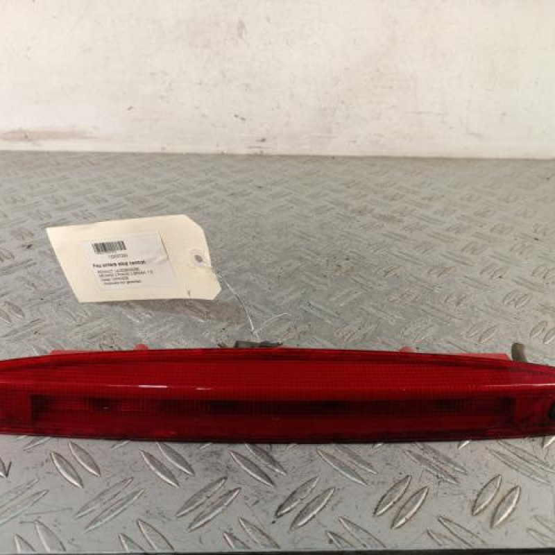 Feu arriere stop central RENAULT MEGANE 2