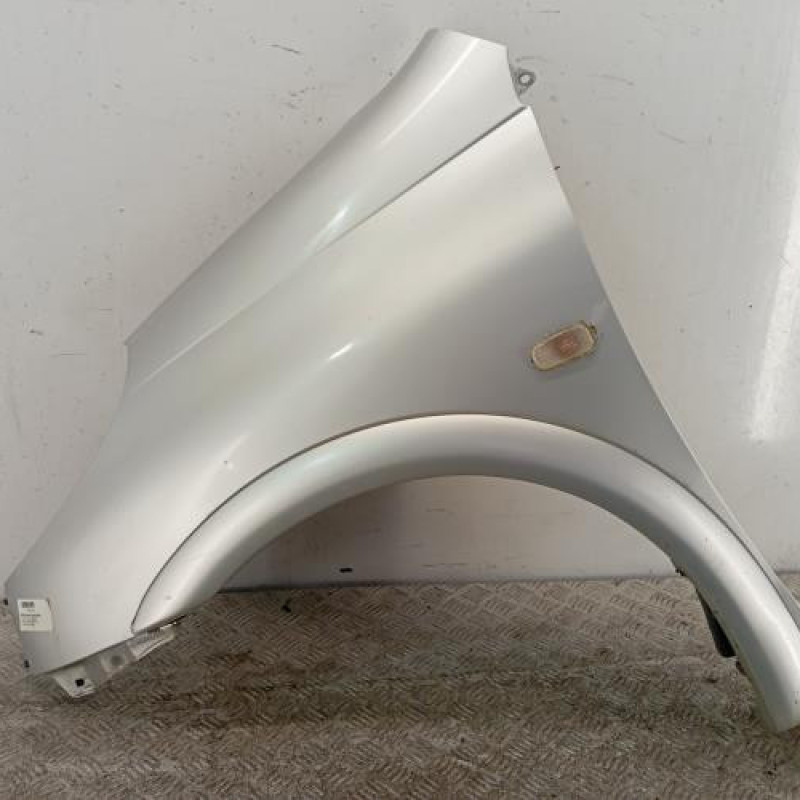 Aile avant gauche TOYOTA YARIS VERSO