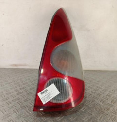 Feu arriere principal droit (feux) TOYOTA YARIS VERSO Photo n°1