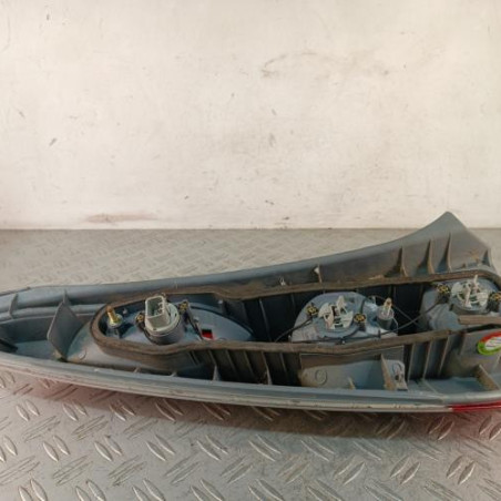 Feu arriere principal droit (feux) TOYOTA YARIS VERSO