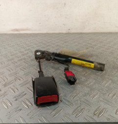 Attache ceinture avant droit RENAULT TWINGO 2 Photo n°1