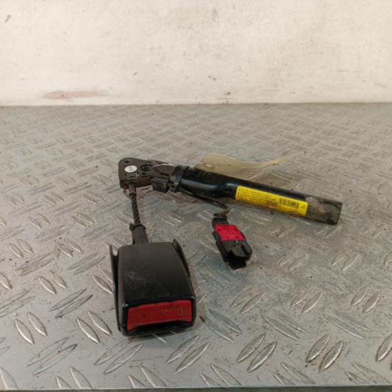 Attache ceinture avant droit RENAULT TWINGO 2