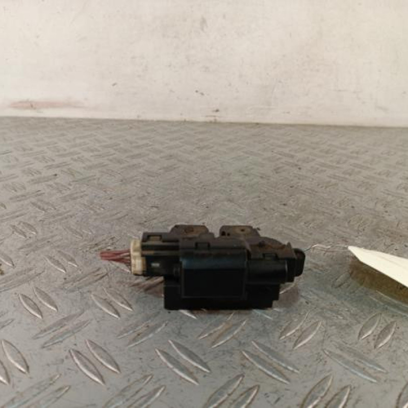 Serrure de hayon RENAULT TWINGO 2