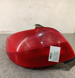 Feu arriere principal gauche (feux) PEUGEOT 206 Photo n°1