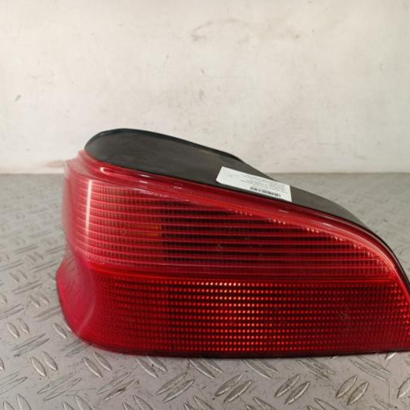 Feu arriere principal gauche (feux) PEUGEOT 106