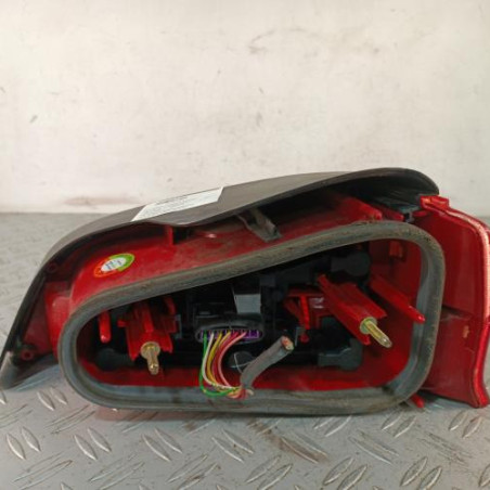 Feu arriere principal gauche (feux) PEUGEOT 106