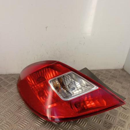 Feu arriere principal gauche (feux) OPEL CORSA D Photo n°1
