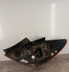 Feu arriere principal gauche (feux) OPEL CORSA D Photo n°3