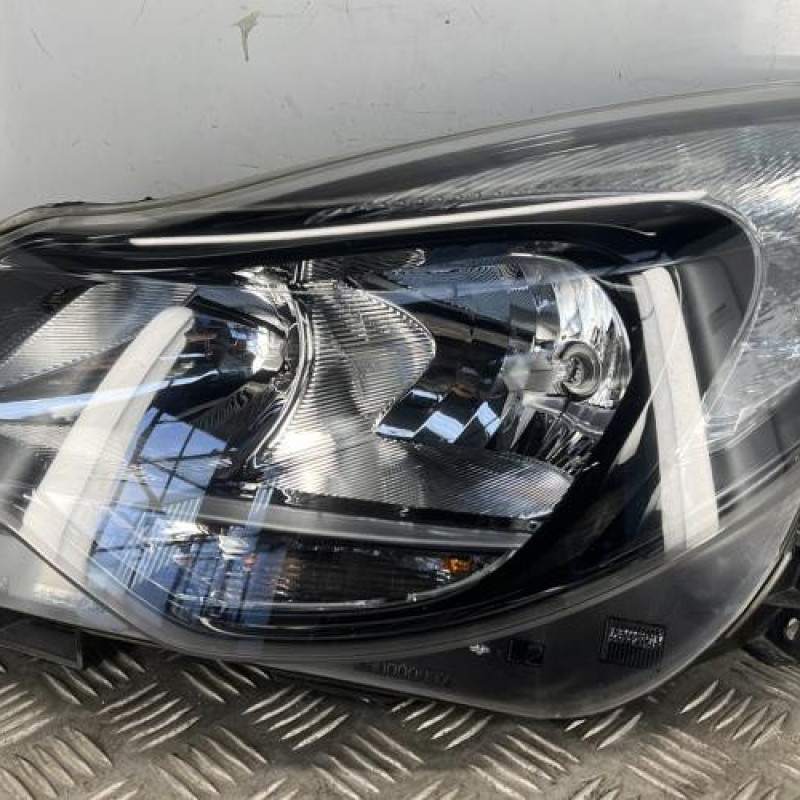 Optique avant principal gauche (feux)(phare) OPEL CORSA D