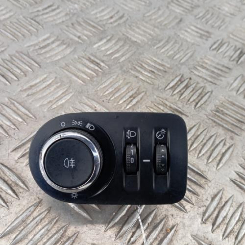 Commodo phare OPEL CORSA D