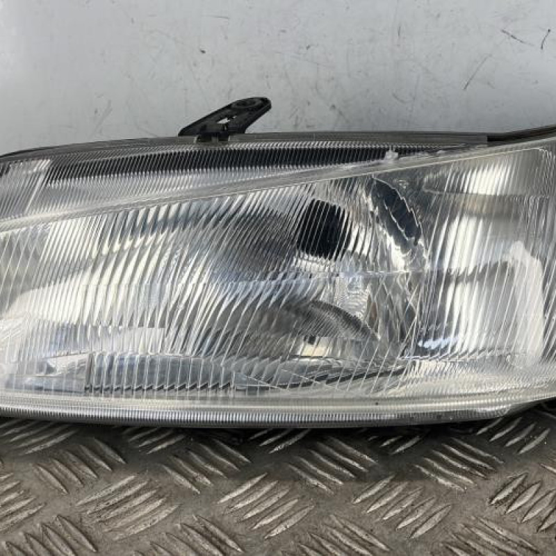 Optique avant principal gauche (feux)(phare) PEUGEOT 306