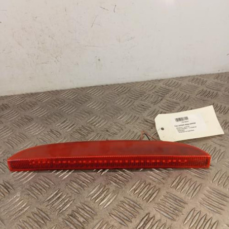 Feu arriere stop central RENAULT CLIO 2 Photo n°1