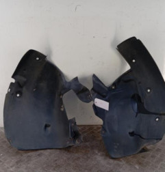 Pare boue avant gauche RENAULT SCENIC 2 Photo n°1