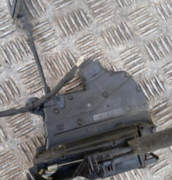 Serrure arriere gauche RENAULT CLIO 4 Photo n°4