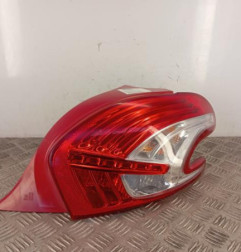 Feu arriere principal droit (feux) PEUGEOT 208 1 Photo n°1