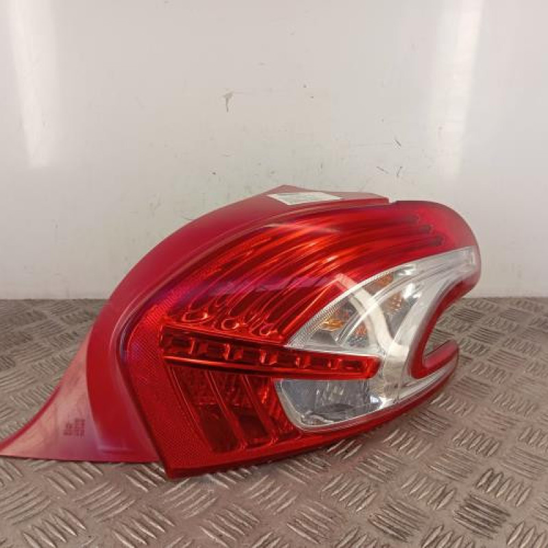 Feu arriere principal droit (feux) PEUGEOT 208 1