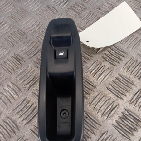 Interrupteur de leve vitre avant droit PEUGEOT 208 1 Photo n°1