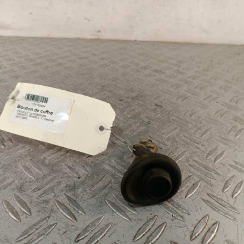 Bouton de coffre RENAULT TWINGO 1