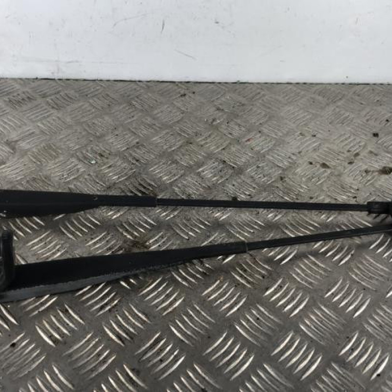 Bras essuie glace avant gauche RENAULT TWINGO 1