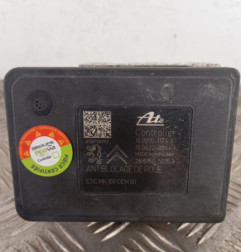 Bloc ABS (freins anti-blocage) PEUGEOT 208 1 Photo n°3