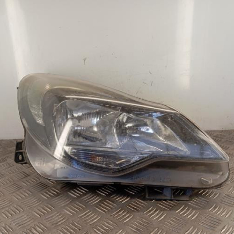 Optique avant principal droit (feux)(phare) OPEL CORSA D