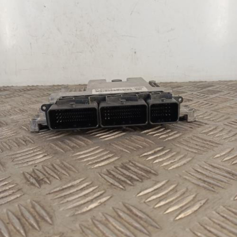 Calculateur RENAULT CLIO 4