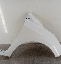 Aile avant droit RENAULT CLIO 4 Photo n°1