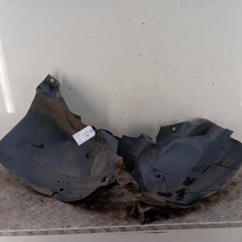 Pare boue avant droit RENAULT CLIO 4