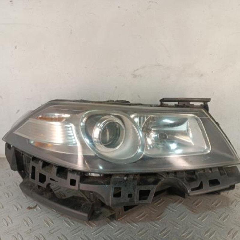 Optique avant principal droit (feux)(phare) RENAULT MEGANE 2