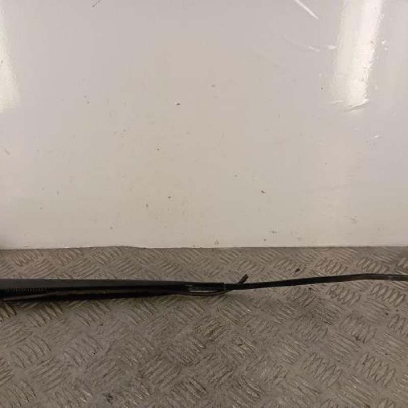 Bras essuie glace avant droit CITROEN C4 CACTUS