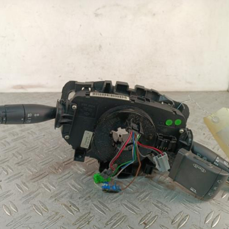Com (Bloc Contacteur Tournant+Commodo Essuie Glace+Commodo Phare) RENAULT MEGANE 2