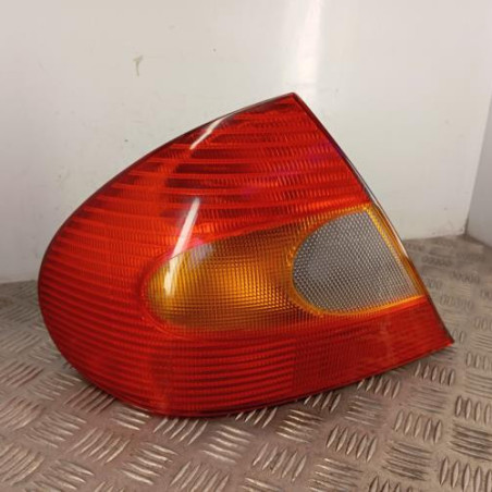 Feu arriere principal droit (feux) FORD MONDEO 1 Photo n°1