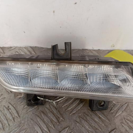 Feu diurne avant droit RENAULT CLIO 4 Photo n°1