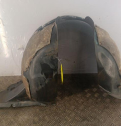 Pare boue avant droit CITROEN C4 CACTUS Photo n°1