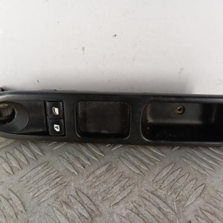 Interrupteur de leve vitre avant gauche PEUGEOT 207