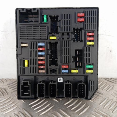 Boitier UPC RENAULT GRAND SCENIC 3 Photo n°1