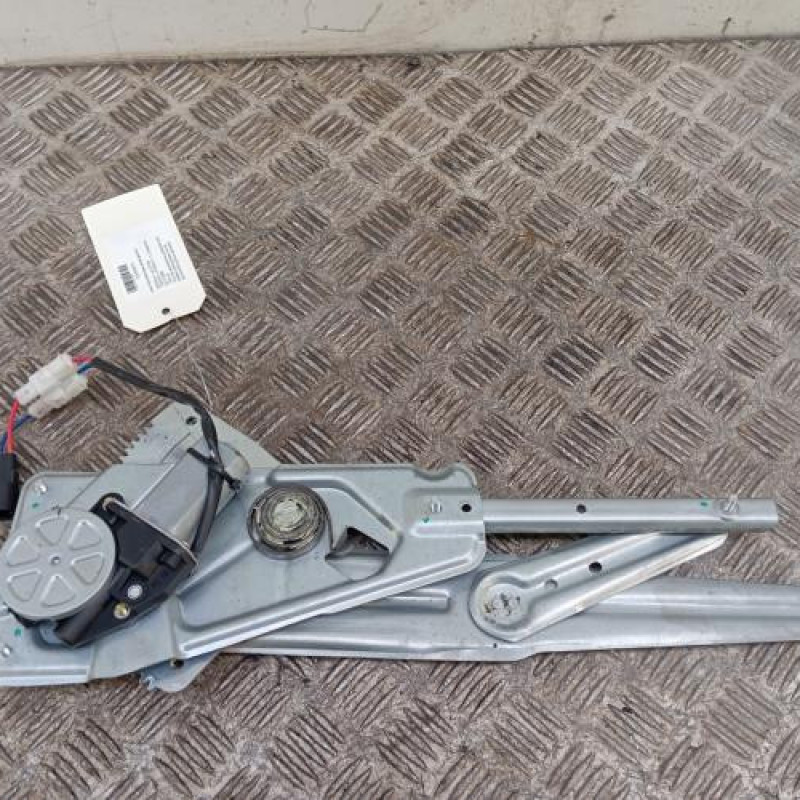 Leve vitre electrique avant gauche RENAULT TWINGO 1