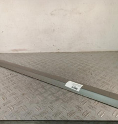 Baguette de porte avant droite PEUGEOT 308 1 SW Photo n°1