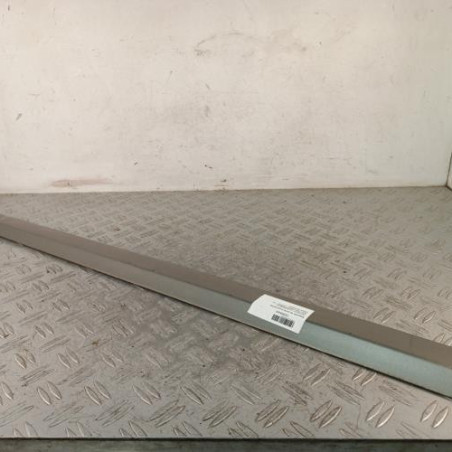 Baguette de porte avant droite PEUGEOT 308 1 SW Photo n°1