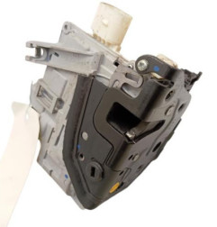 Serrure arriere gauche VOLKSWAGEN PASSAT 5 Photo n°1