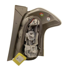 Feu arriere principal gauche (feux) TOYOTA COROLLA VERSO 2 Photo n°3