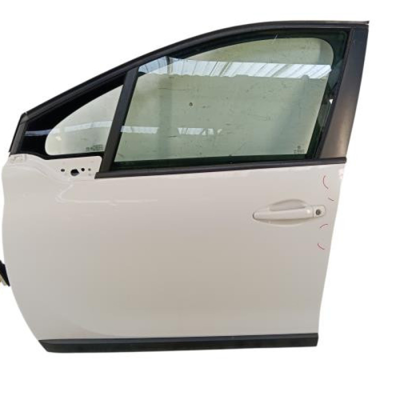 Porte avant gauche PEUGEOT 2008 1