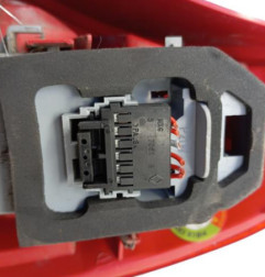 Feu arriere principal gauche (feux) RENAULT CLIO 2 Photo n°4