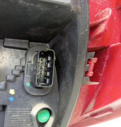 Feu arriere principal gauche (feux) RENAULT CLIO 3 Photo n°4