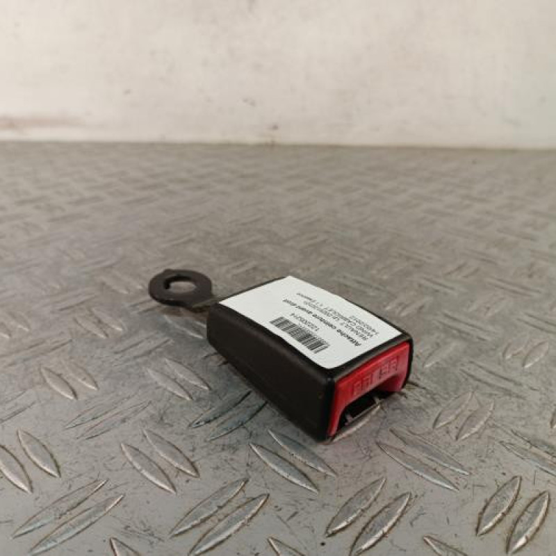 Attache ceinture avant droit RENAULT WIND